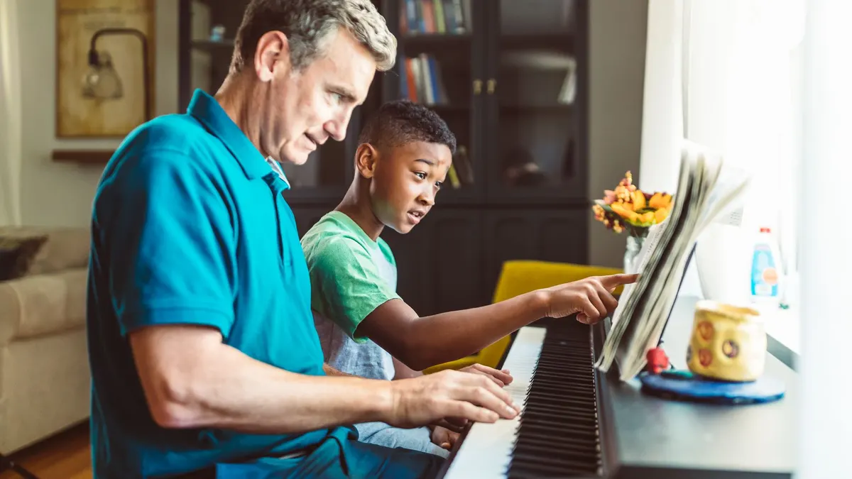 Faire de la musique en famille sans se ruiner : par où commencer